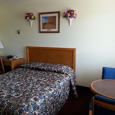 River Mist Inn Sturgeon Falls Dış mekan fotoğraf
