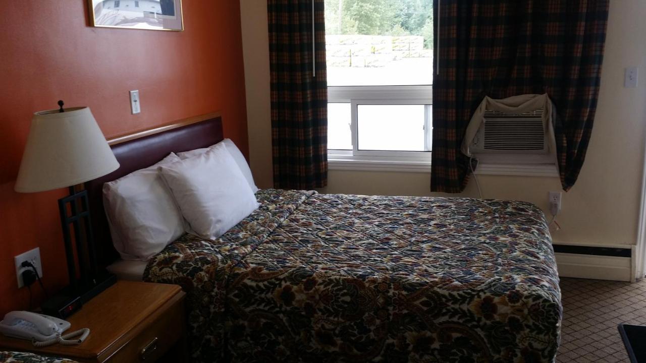 River Mist Inn Sturgeon Falls Dış mekan fotoğraf
