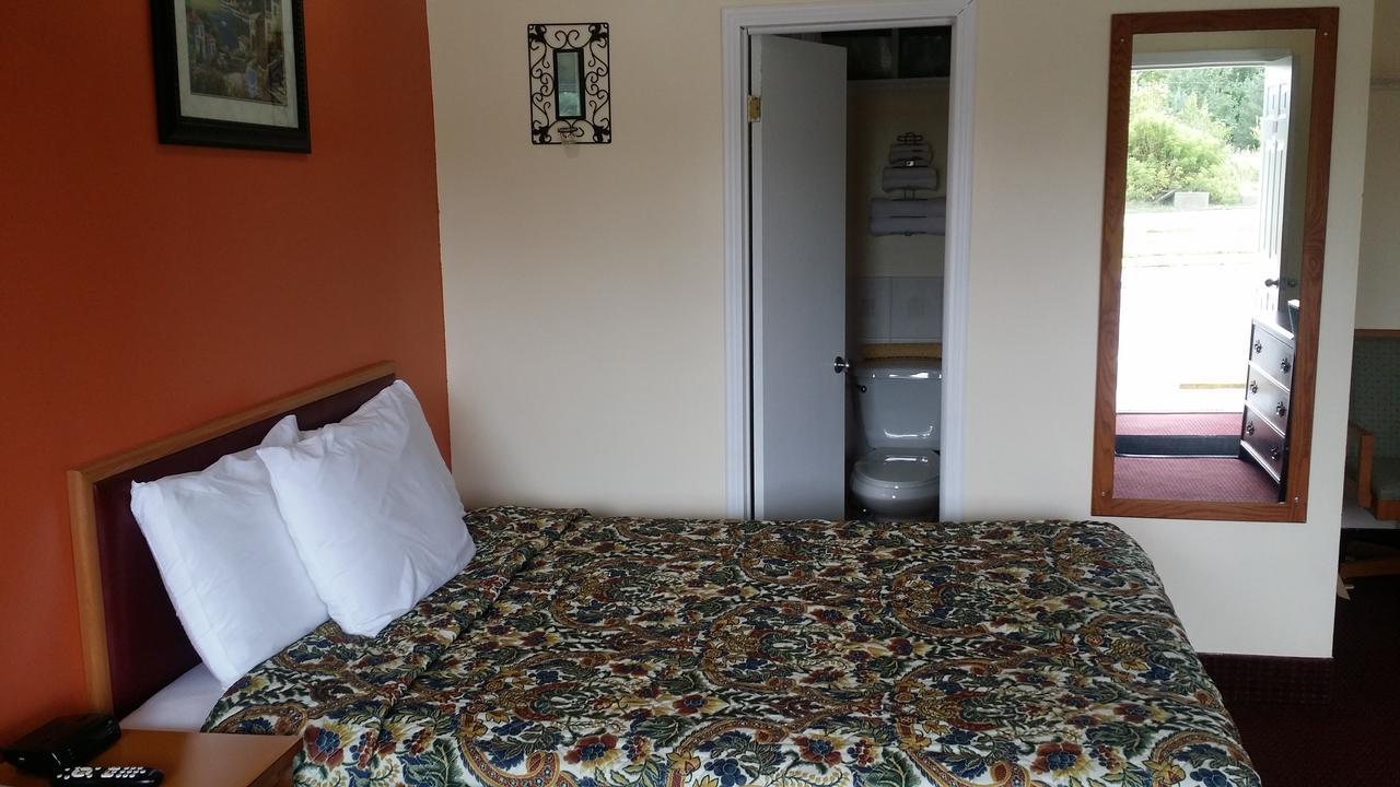 River Mist Inn Sturgeon Falls Dış mekan fotoğraf