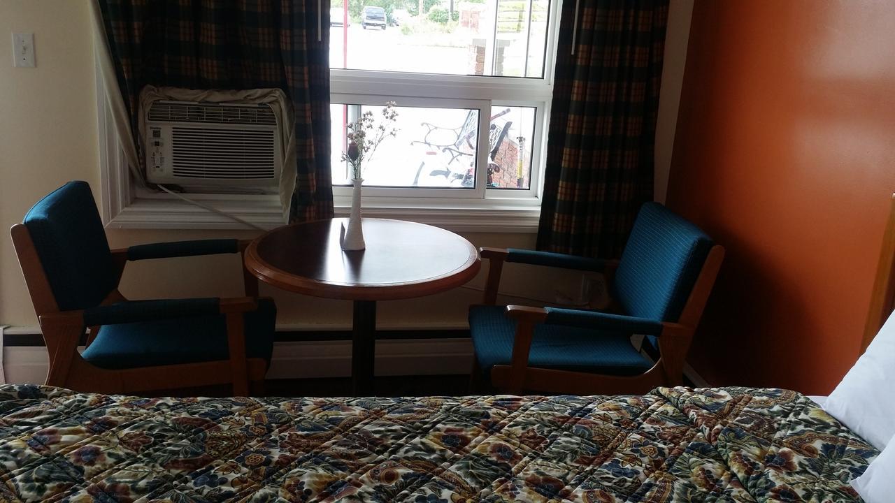 River Mist Inn Sturgeon Falls Dış mekan fotoğraf