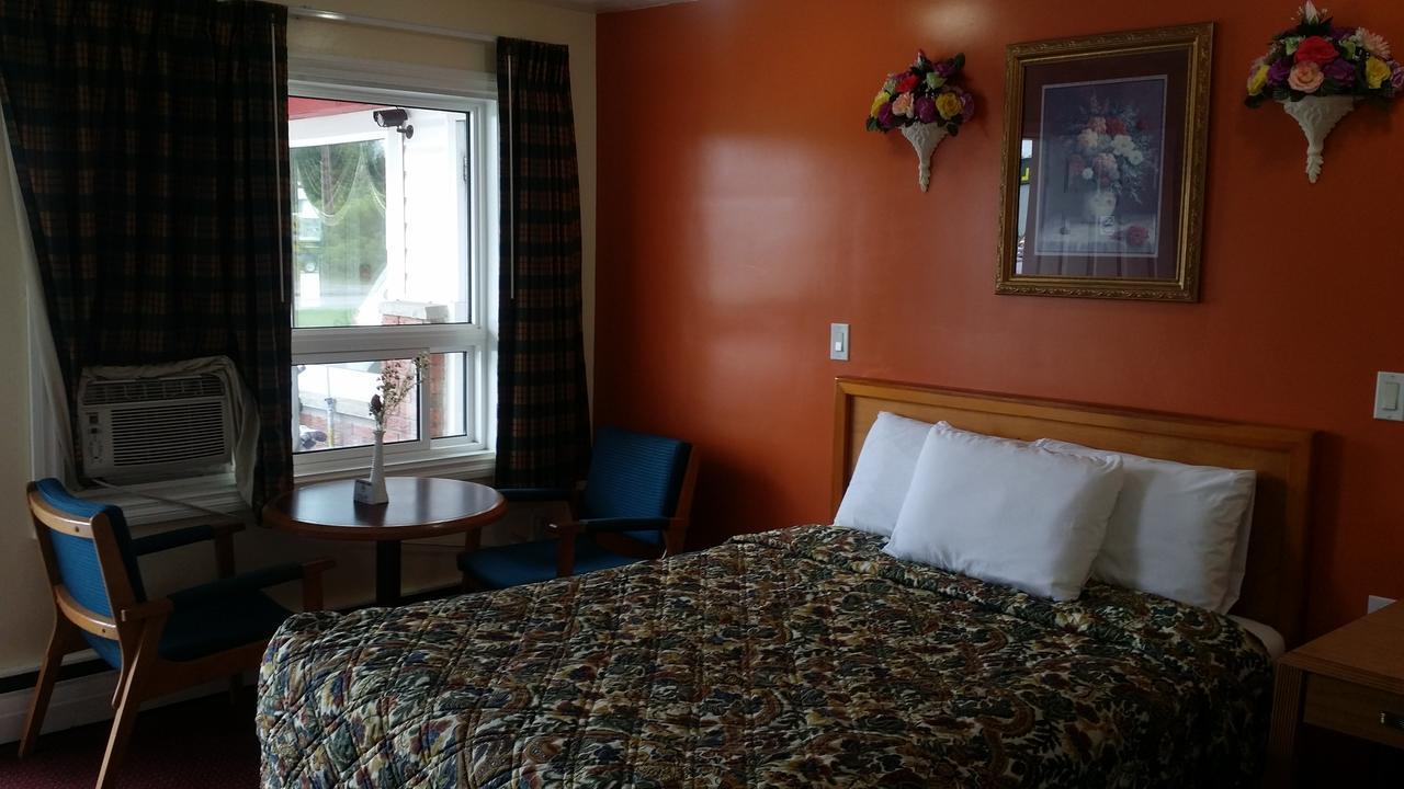River Mist Inn Sturgeon Falls Dış mekan fotoğraf